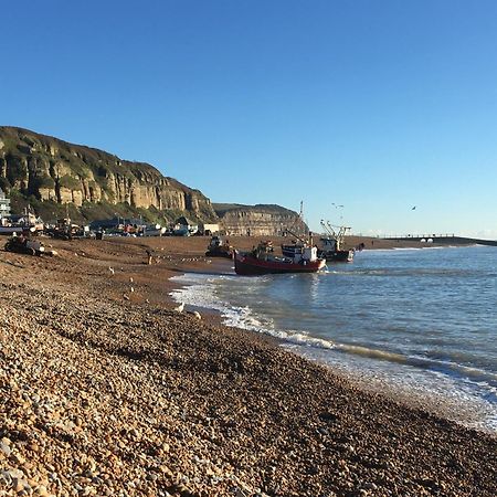Hastings Old Town. Cottage - By The Sea المظهر الخارجي الصورة