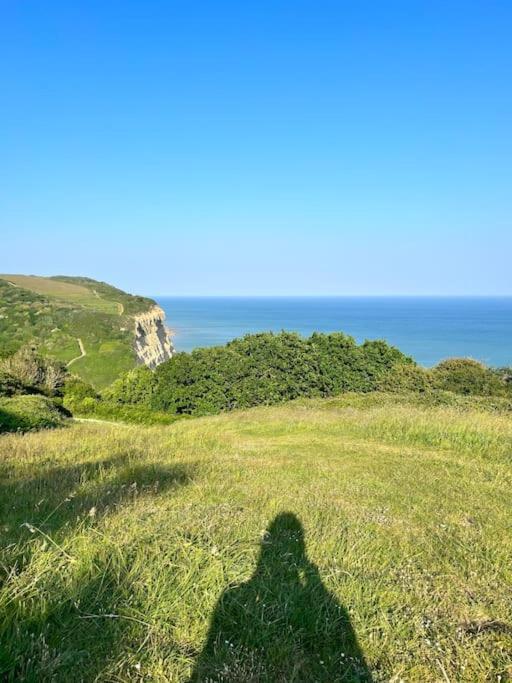 Hastings Old Town. Cottage - By The Sea المظهر الخارجي الصورة